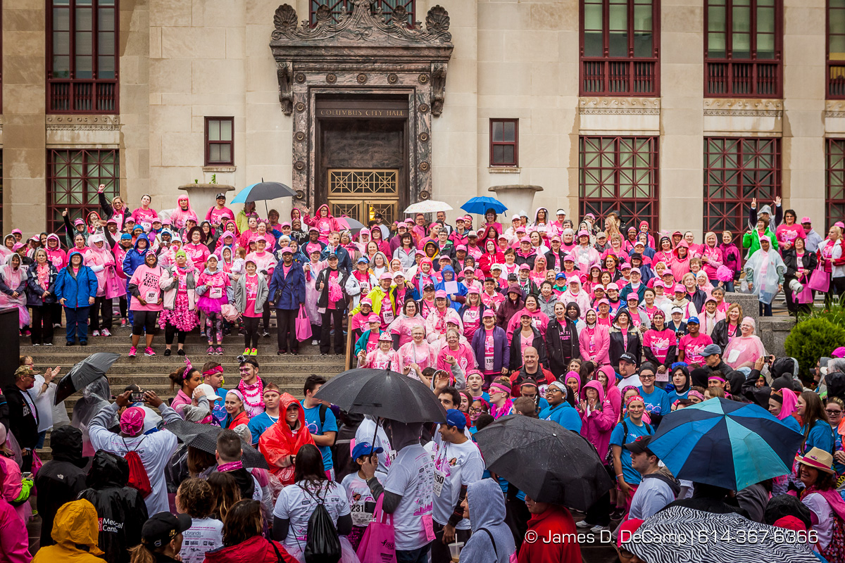 Columbus Komen Race for the Cure photographed Saturday May 14, 2016 in downtown Columbus. (© James D. DeCamp | http://www.JamesDeCamp.com | 614-367-6366) #614, #AsSeenInColumbus, #CBusRFTC, #Columbus, #ColumbusPhotographer, #JDeCampPhoto, #Ohio, #OhioPhotographer