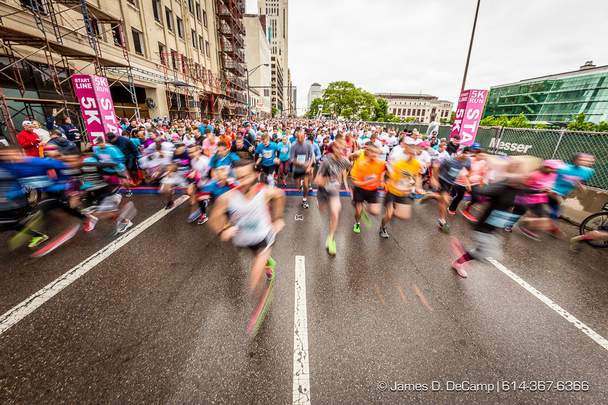 Columbus Komen Race for the Cure photographed Saturday May 14, 2016 in downtown Columbus. (© James D. DeCamp | http://www.JamesDeCamp.com | 614-367-6366) #614, #AsSeenInColumbus, #CBusRFTC, #Columbus, #ColumbusPhotographer, #JDeCampPhoto, #Ohio, #OhioPhotographer