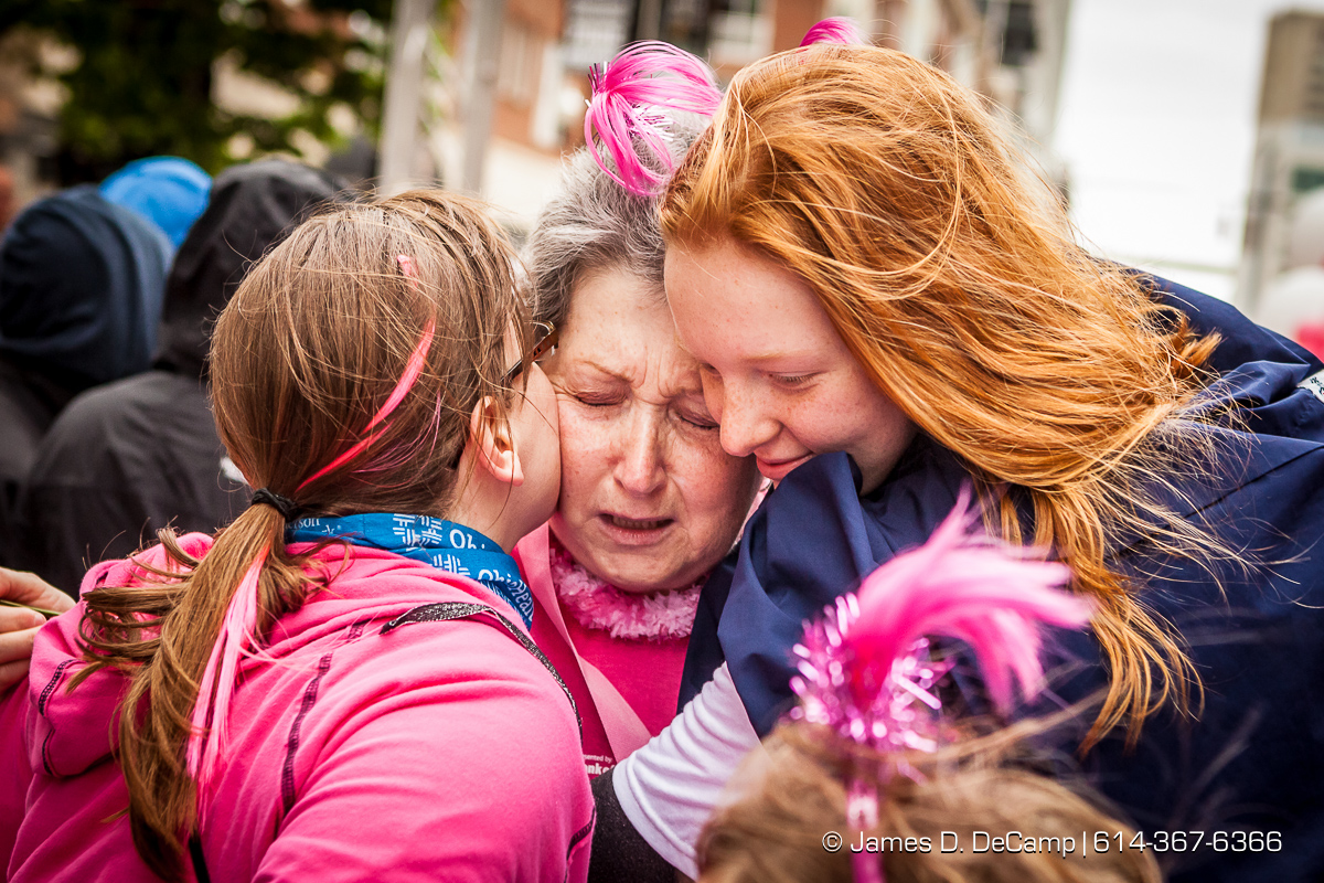Columbus Komen Race for the Cure photographed Saturday May 14, 2016 in downtown Columbus. (© James D. DeCamp | http://www.JamesDeCamp.com | 614-367-6366) #614, #AsSeenInColumbus, #CBusRFTC, #Columbus, #ColumbusPhotographer, #JDeCampPhoto, #Ohio, #OhioPhotographer