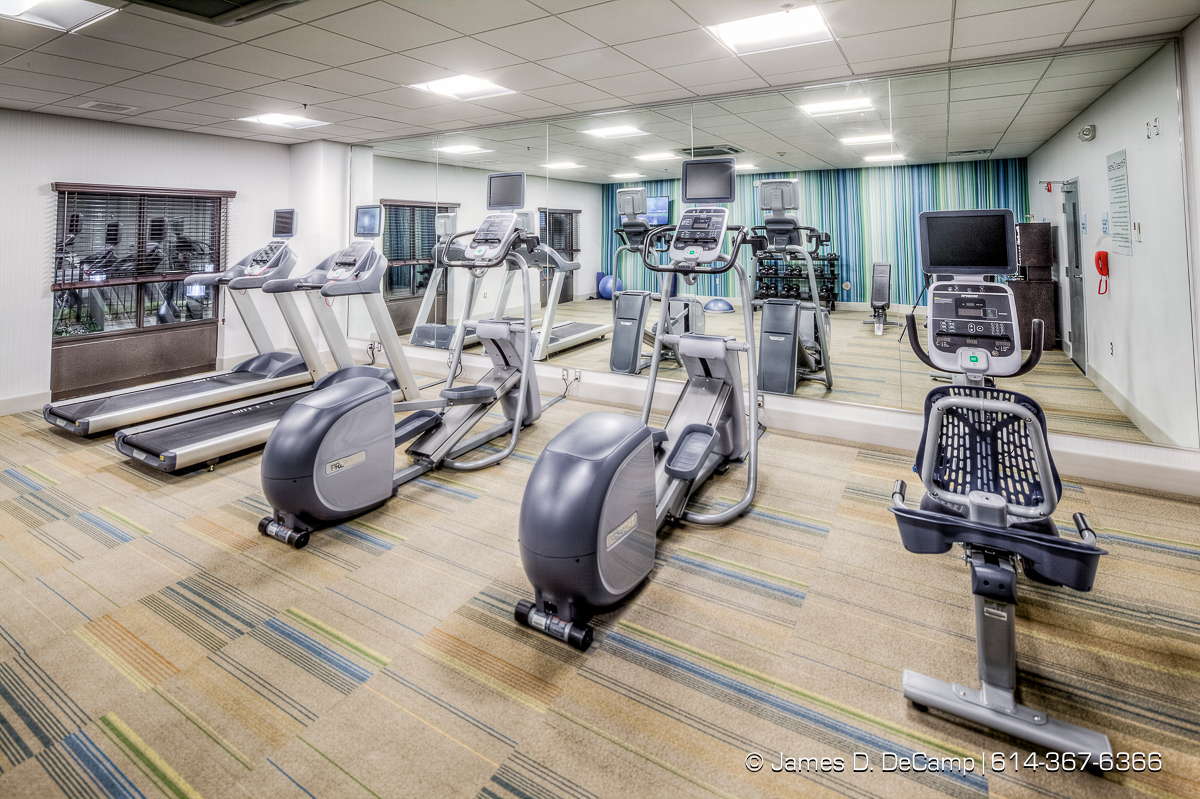 Westlake Holiday Inn & Suites photographed Tuesday July 26, 2016. (© James D. DeCamp | http://www.JamesDeCamp.com | 614-367-6366)