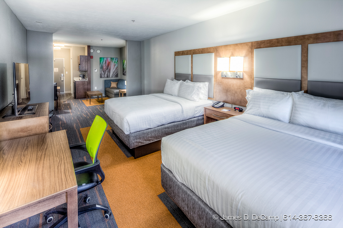 Westlake Holiday Inn & Suites photographed Tuesday July 26, 2016. (© James D. DeCamp | http://www.JamesDeCamp.com | 614-367-6366)