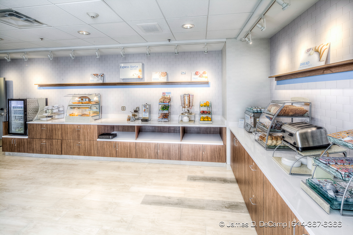 Westlake Holiday Inn & Suites photographed Tuesday July 26, 2016. (© James D. DeCamp | http://www.JamesDeCamp.com | 614-367-6366)
