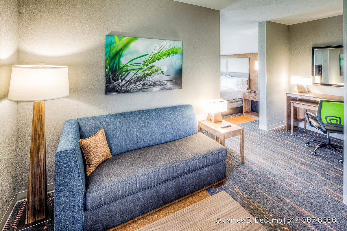 Westlake Holiday Inn & Suites photographed Tuesday July 26, 2016. (© James D. DeCamp | http://www.JamesDeCamp.com | 614-367-6366)