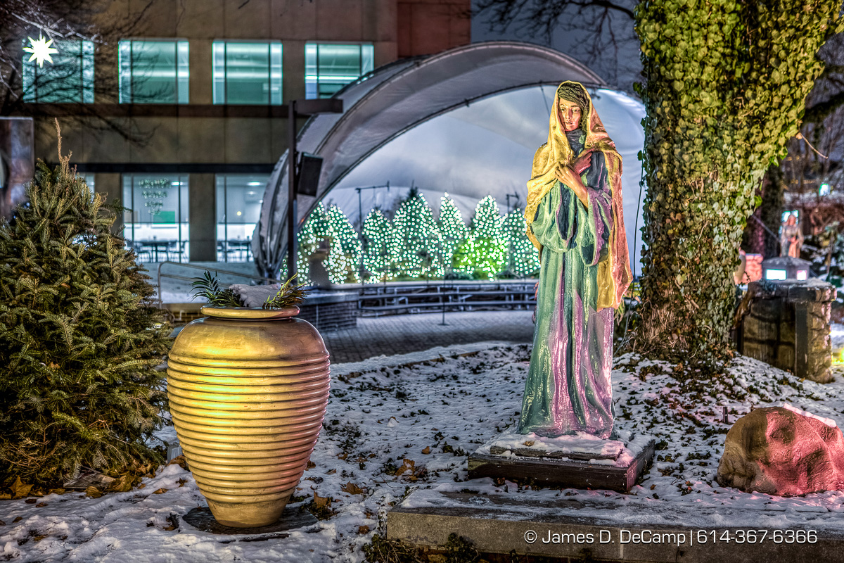 State Auto Insurance Christmas Corner photographed Friday, December 16, 2016. (© James D. DeCamp | http://JamesDeCamp.com | 614-367-6366)
