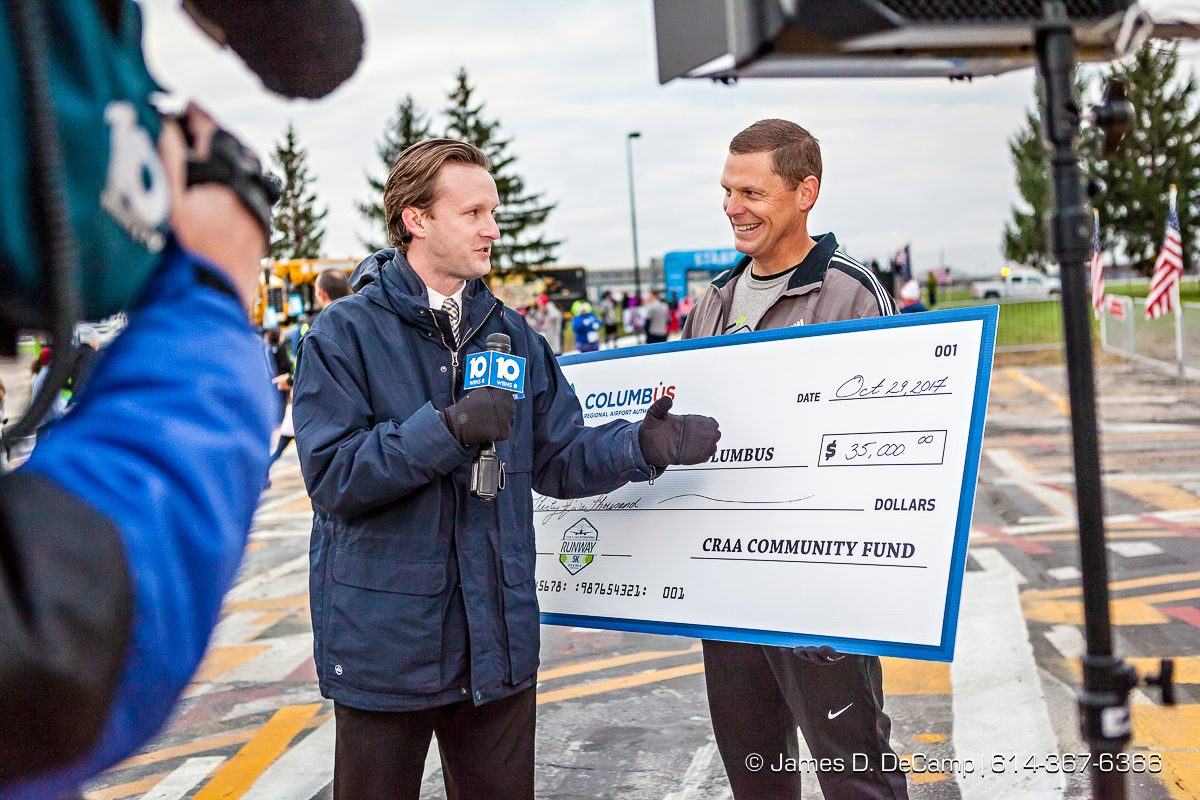 The John Glenn International Runway 5K Run & Walk photographed Sunday, October 29, 2017 at John Glenn Columbus International Airport. All proceeds were donated to Honor Flight Columbus, a nonprofit organization that provides senior veterans with a day in the nation’s capital to visit the memorials built in their honor. (© James D. DeCamp | http://JamesDeCamp.com | 614-367-6366)