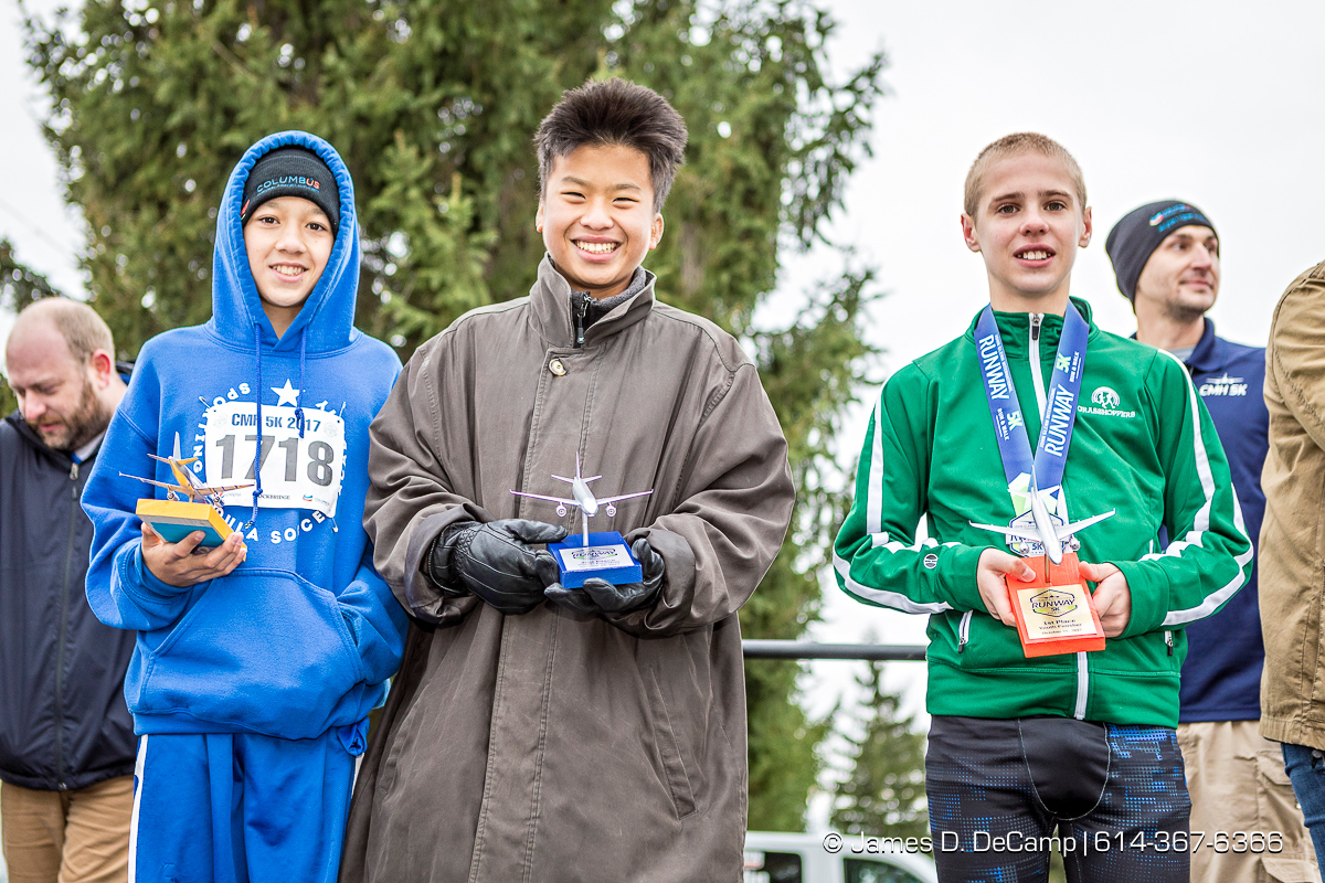 The John Glenn International Runway 5K Run & Walk photographed Sunday, October 29, 2017 at John Glenn Columbus International Airport. All proceeds were donated to Honor Flight Columbus, a nonprofit organization that provides senior veterans with a day in the nation’s capital to visit the memorials built in their honor. (© James D. DeCamp | http://JamesDeCamp.com | 614-367-6366)